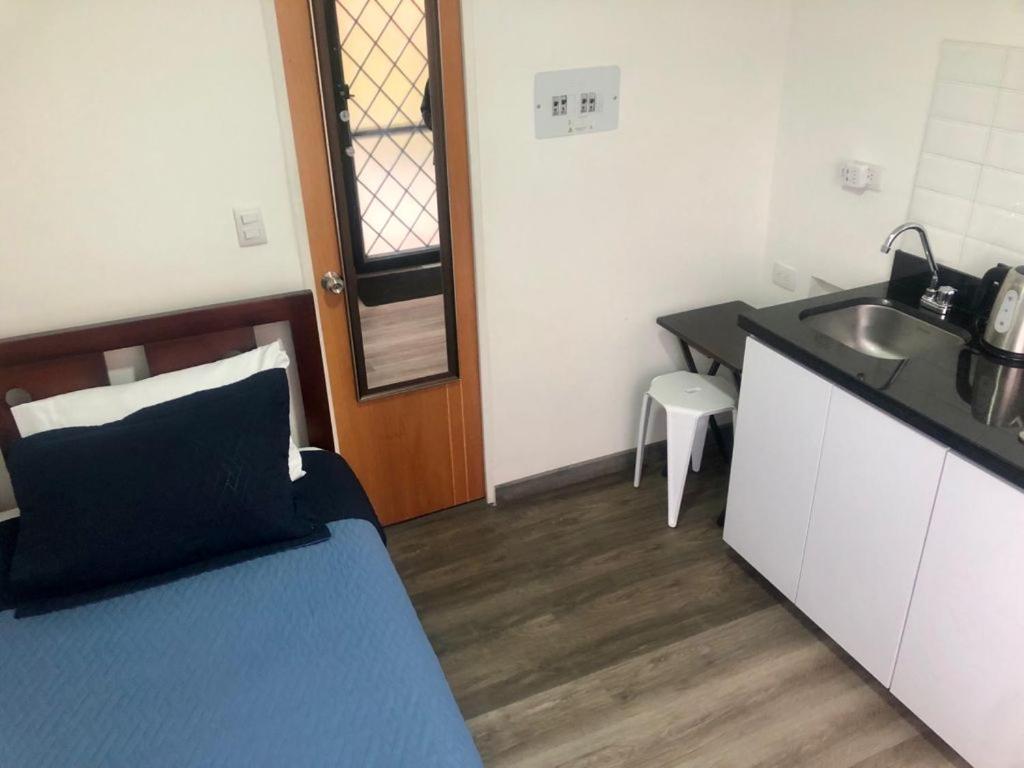 Apto Privado Cerca Al Aeropuerto -Transporte Disponible Bogota Bagian luar foto